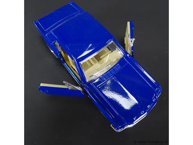 Ford mustang (1964) blauw - afbeelding 5 van  5