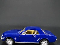 Ford mustang (1964) blauw - afbeelding 2 van  5