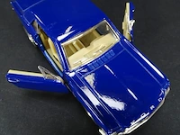 Ford mustang (1964) blauw - afbeelding 5 van  5