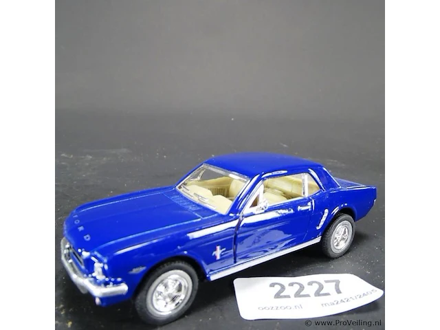 Ford mustang (1964) blauw - afbeelding 1 van  5