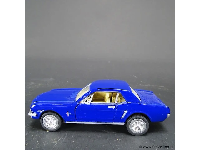 Ford mustang (1964) blauw - afbeelding 2 van  5