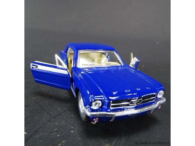 Ford mustang (1964) blauw - afbeelding 4 van  5