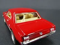 Ford mustang (1964) rood - afbeelding 3 van  5
