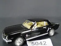 Ford mustang (1964) zwart - afbeelding 1 van  5
