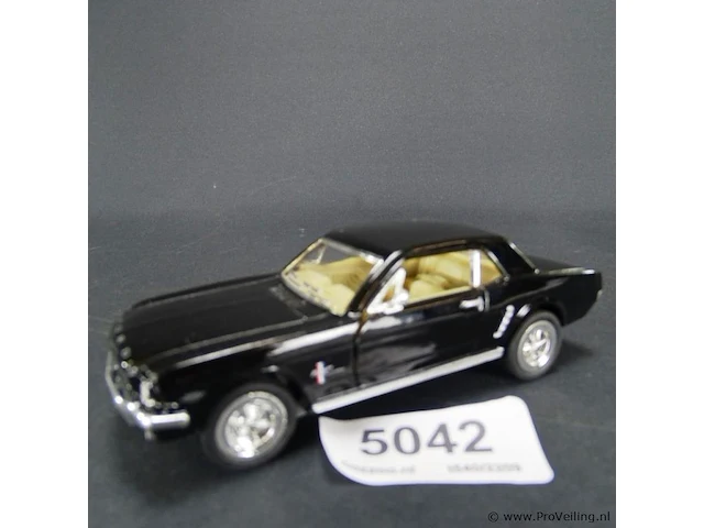 Ford mustang (1964) zwart - afbeelding 1 van  5