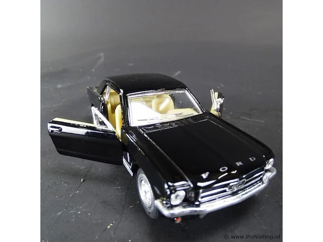 Ford mustang (1964) zwart - afbeelding 4 van  5