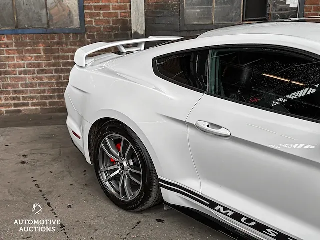 Ford mustang 3.7 v6 300pk 2016 - afbeelding 10 van  67