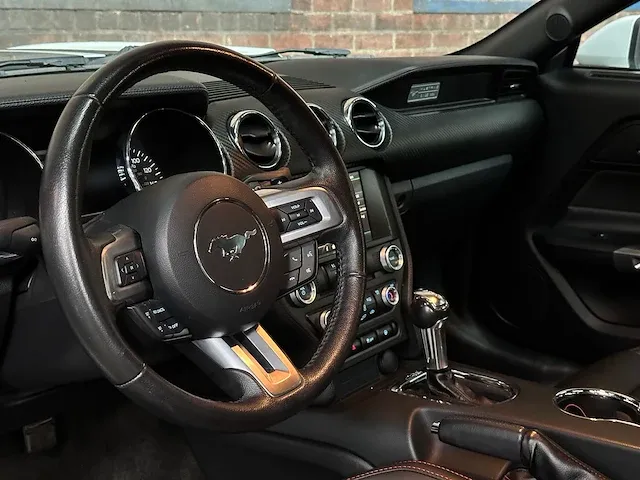 Ford mustang 3.7 v6 300pk 2016 - afbeelding 36 van  67
