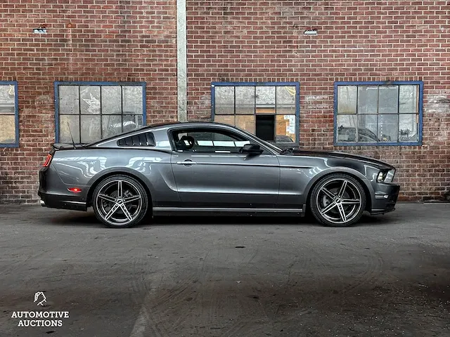 Ford mustang 3.7 v6 305pk 2014, s-226-sj - afbeelding 2 van  46