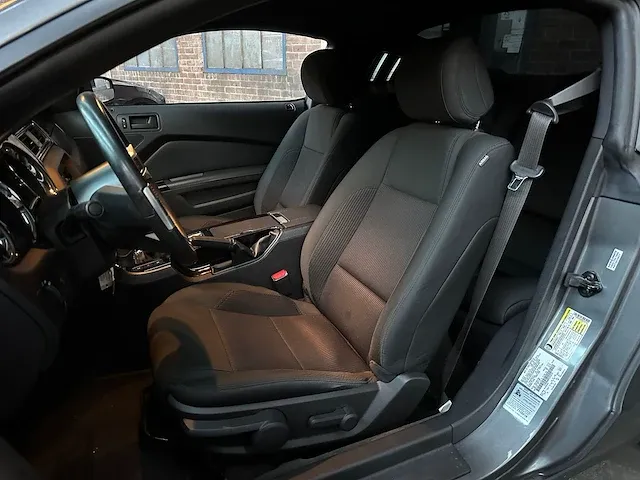 Ford mustang 3.7 v6 305pk 2014, s-226-sj - afbeelding 32 van  46