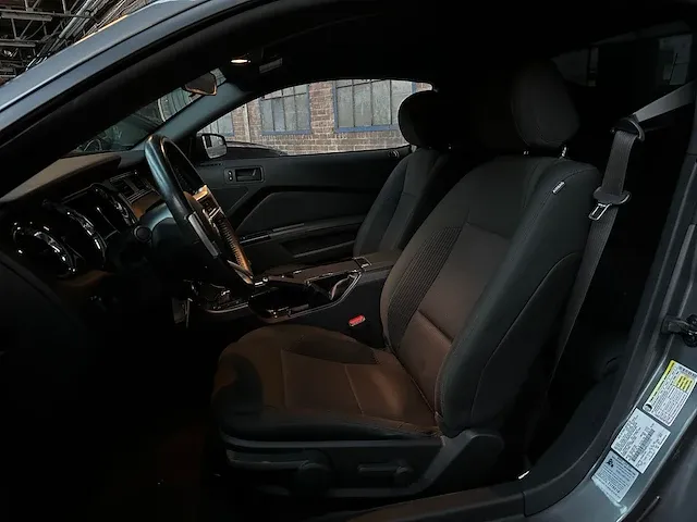 Ford mustang 3.7 v6 305pk 2014, s-226-sj - afbeelding 33 van  46