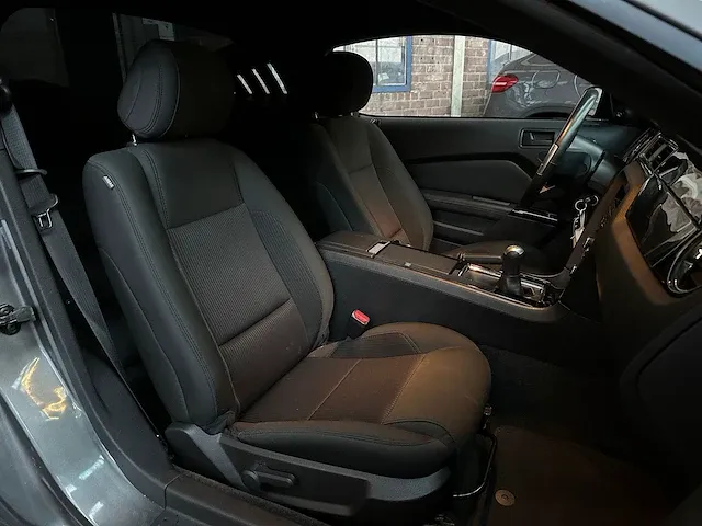 Ford mustang 3.7 v6 305pk 2014, s-226-sj - afbeelding 36 van  46