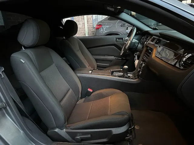 Ford mustang 3.7 v6 305pk 2014, s-226-sj - afbeelding 37 van  46