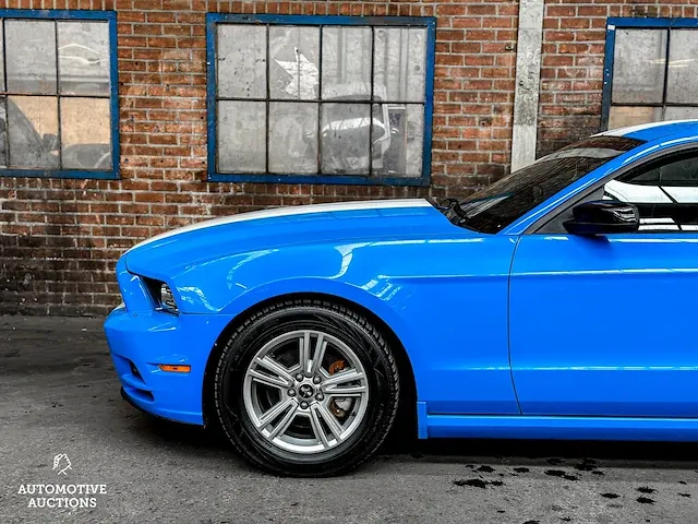 Ford mustang 3.7 v6 309pk 2014, s-079-zj - afbeelding 27 van  60