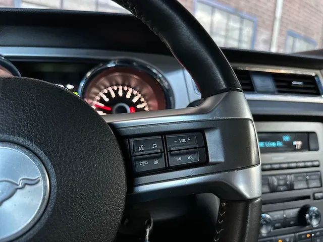Ford mustang 3.7 v6 309pk 2014, s-079-zj - afbeelding 35 van  60