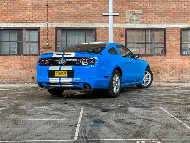 Ford mustang 3.7 v6 309pk 2014, s-079-zj - afbeelding 4 van  45