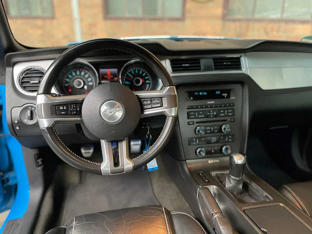 Ford mustang 3.7 v6 309pk 2014, s-079-zj - afbeelding 18 van  45