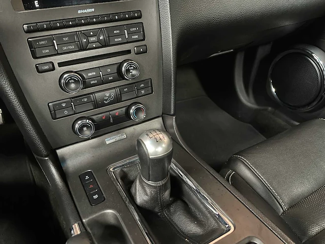 Ford mustang 3.7 v6 309pk 2014, s-079-zj - afbeelding 32 van  45