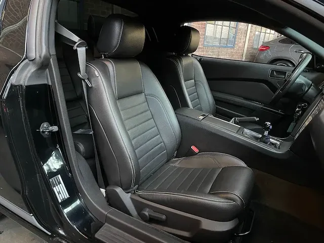 Ford mustang 3.7 v6 309pk 2014, t-141-fv - afbeelding 24 van  44