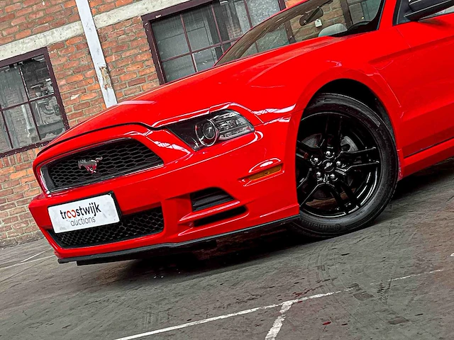Ford mustang 3.7 v6 310pk 2014 - afbeelding 35 van  39