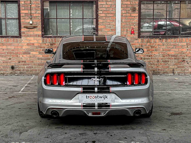 Ford mustang 3.7l v6 v-shaped coupe 305pk 2016 - afbeelding 3 van  44