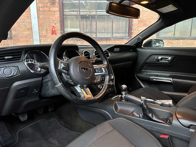 Ford mustang 3.7l v6 v-shaped coupe 305pk 2016 - afbeelding 9 van  44