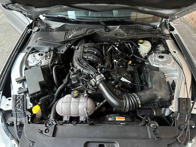 Ford mustang 3.7l v6 v-shaped coupe 305pk 2016 - afbeelding 38 van  44