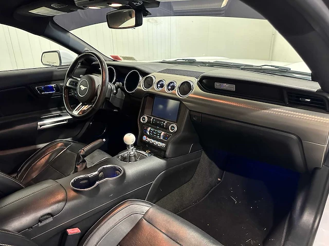 Ford mustang 5.0 gt 50 anniversary duits kenteken - afbeelding 8 van  18