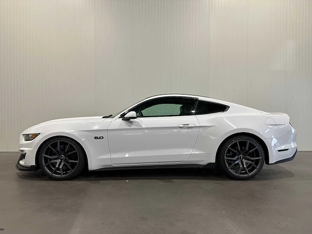 Ford mustang 5.0 gt 50 anniversary duits kenteken - afbeelding 11 van  18