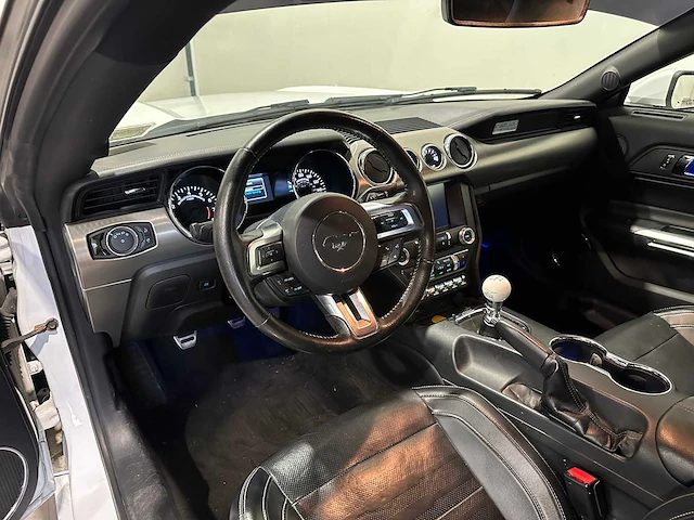 Ford mustang 5.0 gt 50 anniversary duits kenteken - afbeelding 14 van  18