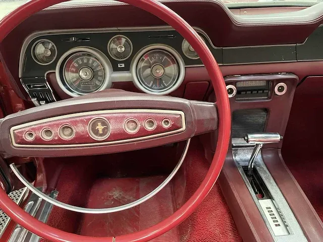 Ford mustang cabriolet - oldtimer - 1968 - afbeelding 5 van  35