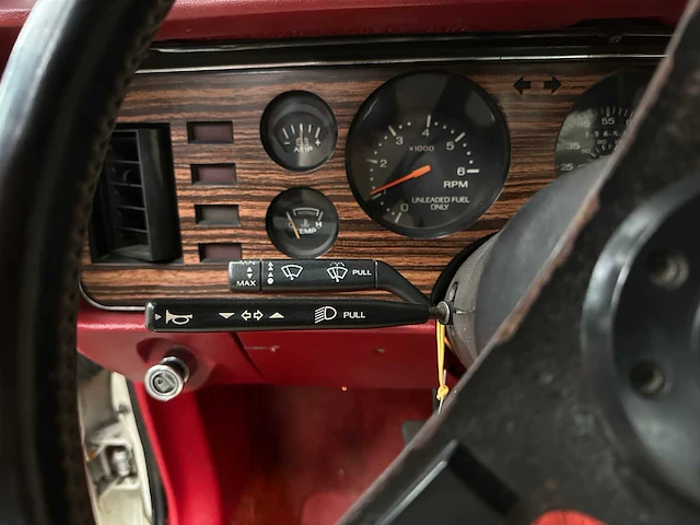 Ford mustang cabriolet 112pk 1983, hf-jr-24 - afbeelding 13 van  31