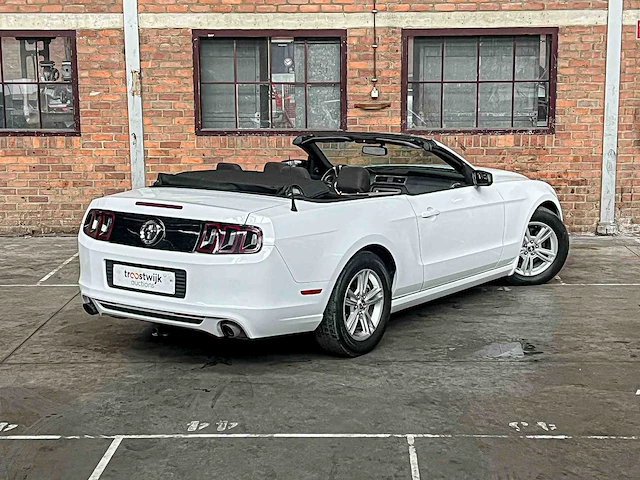 Ford mustang cabriolet 3.7 v6 305pk 2014 - afbeelding 12 van  40