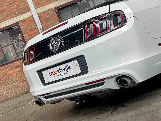Ford mustang cabriolet 3.7 v6 305pk 2014 - afbeelding 13 van  40