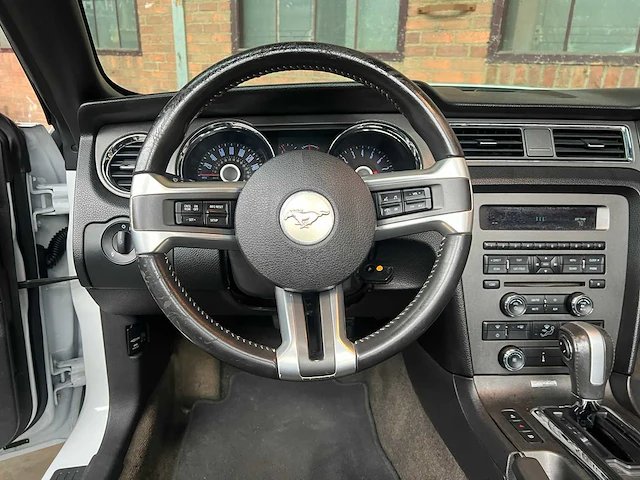 Ford mustang cabriolet 3.7 v6 305pk 2014 - afbeelding 21 van  40
