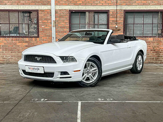Ford mustang cabriolet 3.7 v6 305pk 2014 - afbeelding 2 van  40