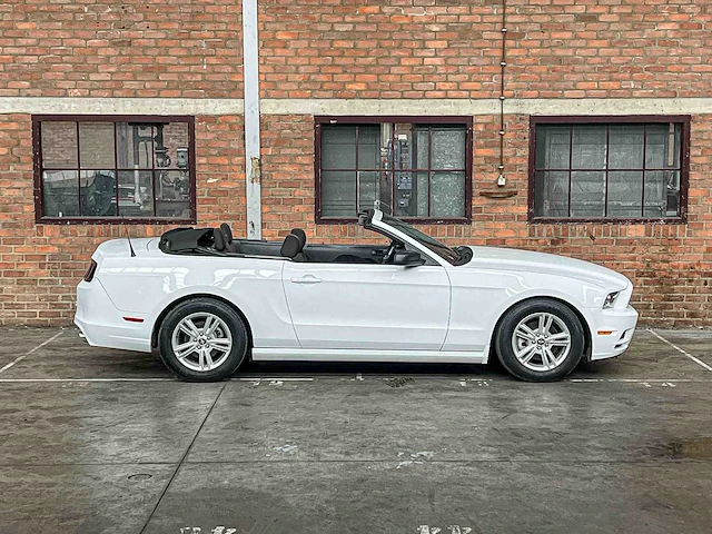 Ford mustang cabriolet 3.7 v6 305pk 2014 - afbeelding 10 van  40