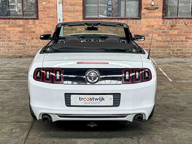 Ford mustang cabriolet 3.7 v6 305pk 2014 - afbeelding 15 van  40