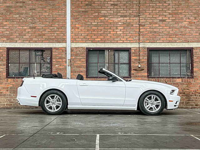 Ford mustang cabriolet 3.7 v6 305pk 2014 - afbeelding 9 van  40
