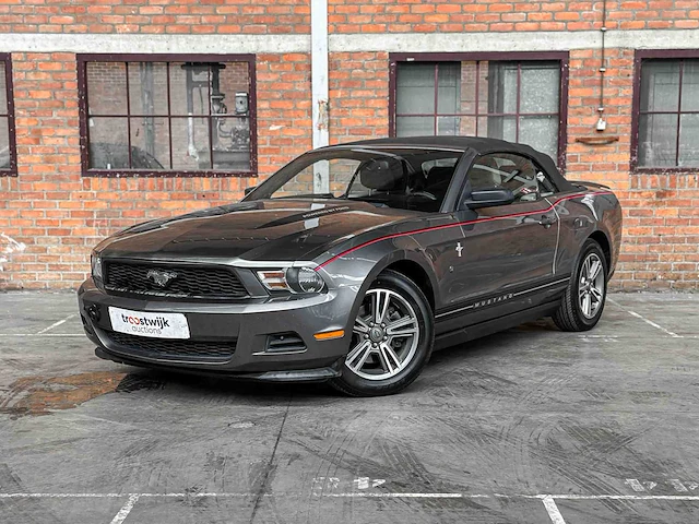 Ford mustang cabriolet 3.7 v6 310pk 2011 - afbeelding 1 van  38