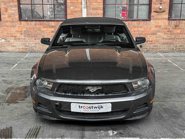 Ford mustang cabriolet 3.7 v6 310pk 2011 - afbeelding 34 van  38