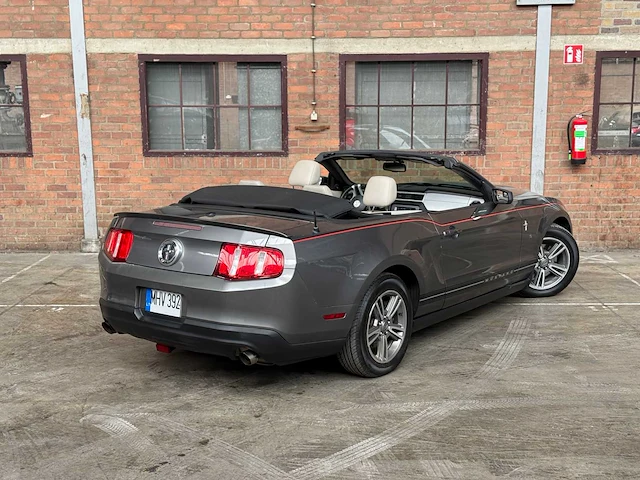 Ford mustang cabriolet 3.7 v6 310pk 2011 - afbeelding 6 van  44