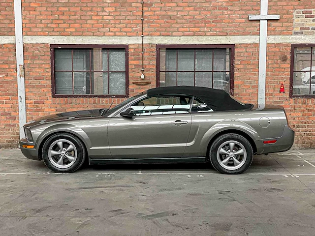 Ford mustang cabriolet 4.0 212pk 2005 youngtimer - afbeelding 9 van  41