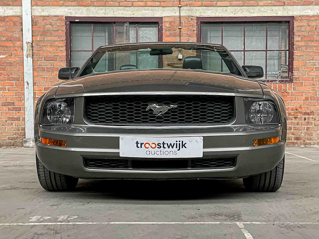 Ford mustang cabriolet 4.0 212pk 2005 youngtimer - afbeelding 34 van  41