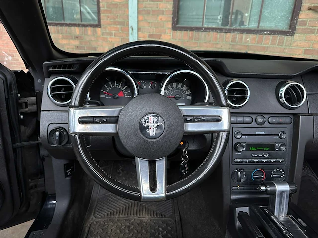 Ford mustang cabriolet 4.0 v6 214pk 2005 - afbeelding 8 van  36