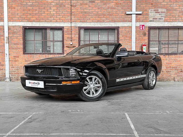Ford mustang cabriolet 4.0 v6 214pk 2005 - afbeelding 1 van  36