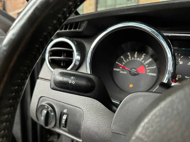 Ford mustang cabriolet 4.0 v6 214pk 2005 - afbeelding 14 van  36