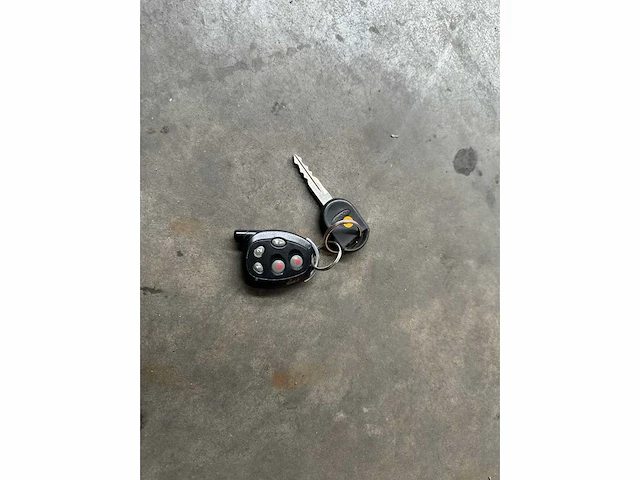 Ford mustang cabriolet 4.0 v6 214pk 2005 - afbeelding 30 van  36