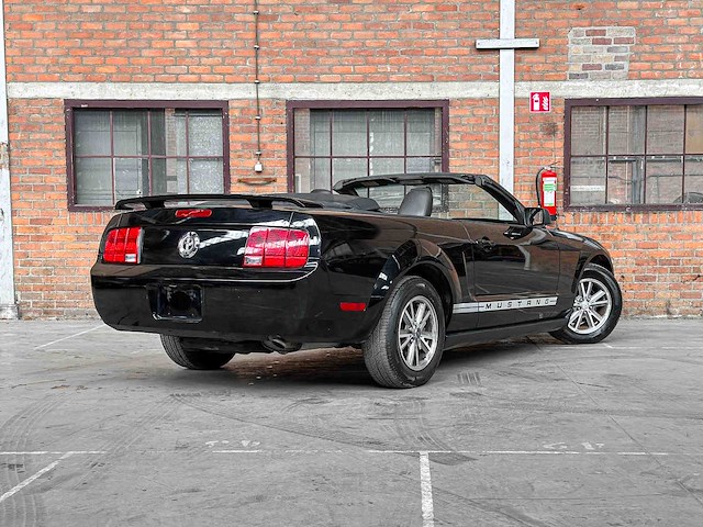 Ford mustang cabriolet 4.0 v6 214pk 2005 - afbeelding 3 van  36