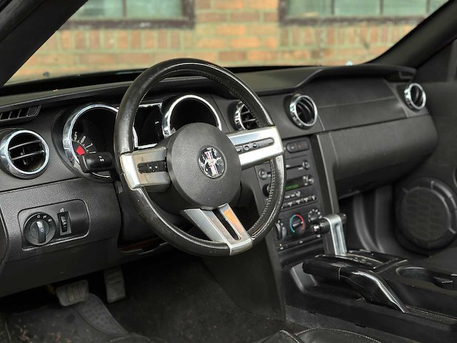 Ford mustang cabriolet 4.0 v6 214pk 2005 - afbeelding 7 van  36